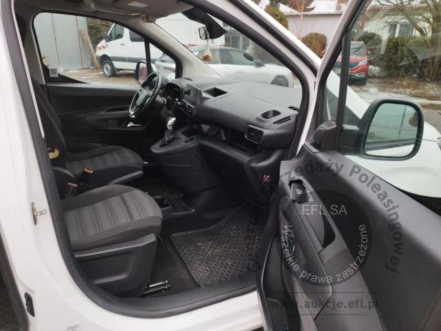 7 - Opel  Combo Life XL 1.5 CDTI Enjoy 2019r. PO6NE53 Pojazd znajduje się w firmie ARCTOS GROUP sp. z o.o. Al. Krakowska 7, 02-183 Warszawa