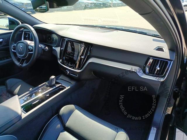 11 - Volvo S60 B5 B R-Design automat MHEV 2022r. DW4SK78 Magnice