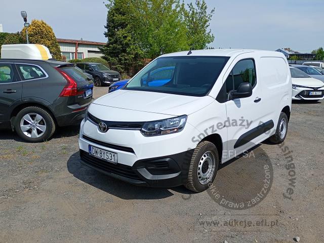 1 - TOYOTA Proace City 1.5 D-4D Standard  2024r. DW8YS31 Pojazd znajduje się w firmie ARCTOS GROUP sp. z o.o. Al. Krakowska 7, 02-183 Warszawa