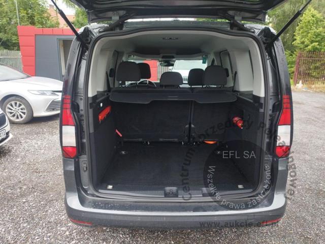 9 - Volkswagen  Caddy  2023r. DW3VT23 Pojazd znajduje się w firmie ARCTOS GROUP sp. z o.o. Al. Krakowska 7, 02-183 Warszawa