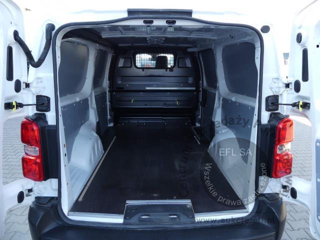 7 - Toyota Proace 2.0 D-4D Long 3,1t  2022r. DW3TC84 Magnice