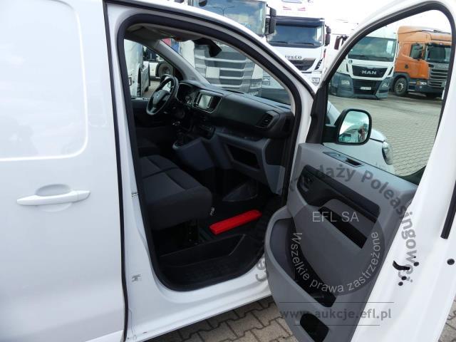 8 - Opel Vivaro 2.0 CDTI Extra Long 3,1 2022r. DW5US43 Magnice
