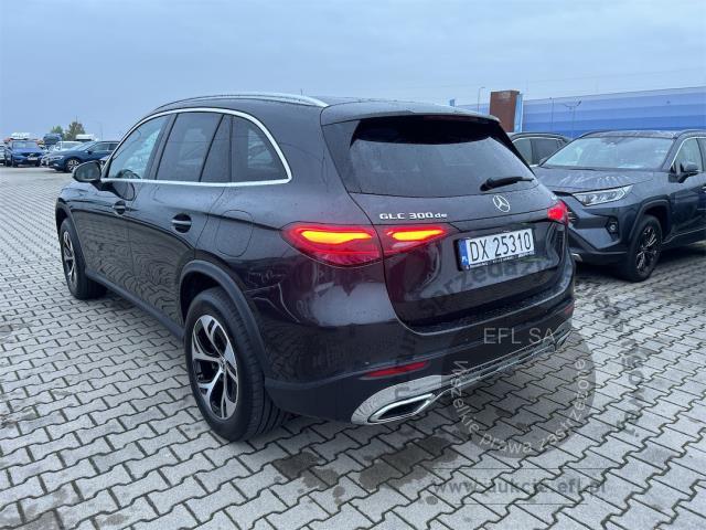 2 - MERCEDES BENZ GLC 300 DE 4-MATIC AVANTGARDE 2024r. DX25310 Pojazd znajduje się w firmie MDM AUTO sp. z o.o. ul. Zawodników 1, 80-729 Gdańsk