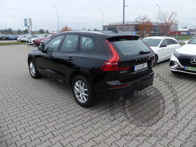 14 - VOLVO XC60 B4 D MildHybrid 2.0 197KM 2020r.