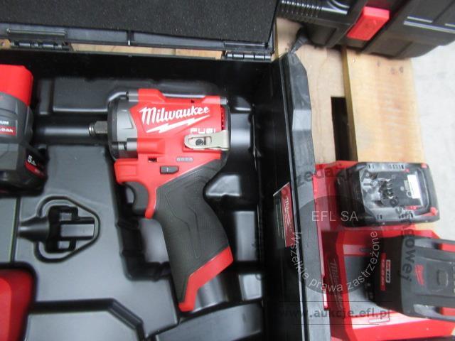2 - Klucz udarowy aku. Milwaukee zestaw M12FCIWF12G3-5