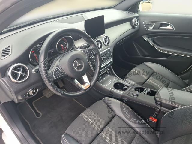 12 - MERCEDES - BENZ GLA 220 4MATIC 2019r.