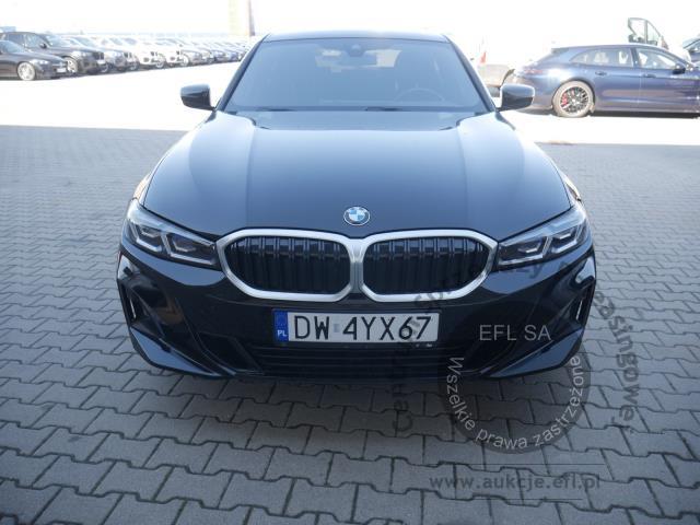3 - BMW 318i Automat Sedan 2024r. DW4YX67 Pojazd znajduje się w firmie ARCTOS GROUP sp. z o.o. Al. Krakowska 7, 02-183 Warszawa