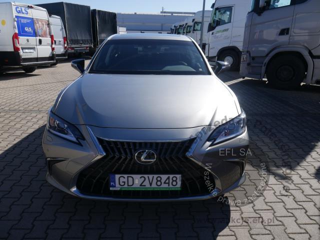 2 - LEXUS ES300H BUSINESS EDITION 2025r.