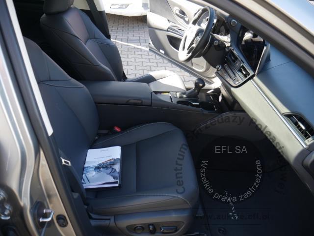 7 - LEXUS ES300H BUSINESS EDITION 2025r.