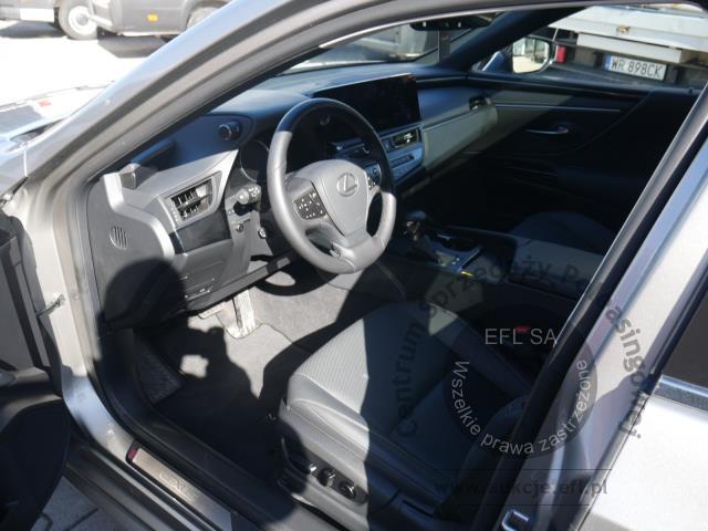 8 - LEXUS ES300H BUSINESS EDITION 2025r.