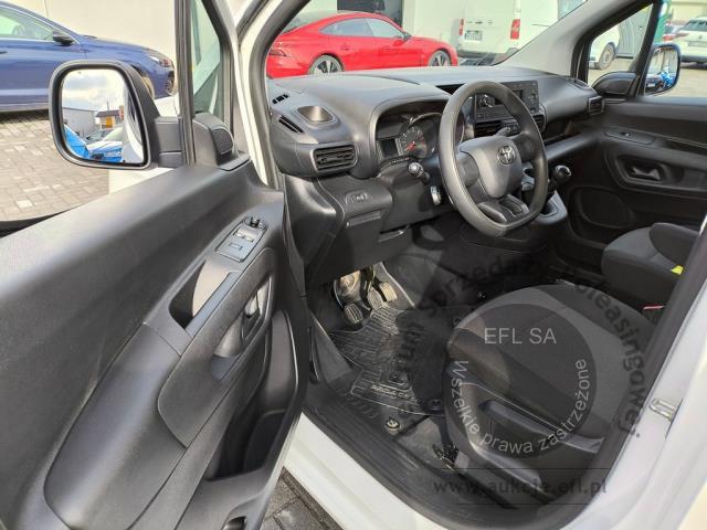 7 - Toyota Proace City 1.5 D-4D Standard  2020r. DW8KK75 UWAGA!! Pojazd znajduje się w lokalizacji: Warszawa, Al. Krakowska 7, 02-183 Warszawa