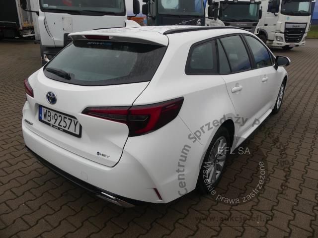 11 - TOYOTA COROLLA 1.8 VVT-I+H CVT KOMBI 2024r.