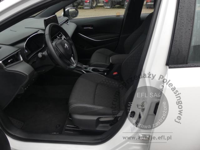 5 - TOYOTA COROLLA 1.8 VVT-I+H CVT KOMBI 2024r.