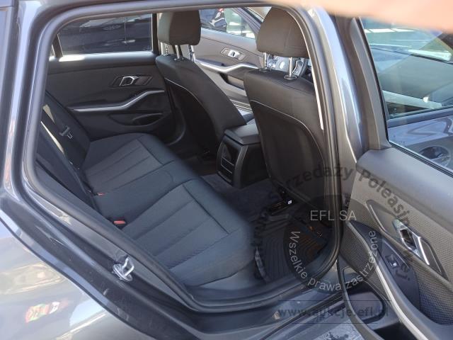10 - BMW Seria 3 318i aut 2021r. KR1WP85 UWAGA!! Pojazd znajduje się w lokalizacji: Jawornik 90, Myślenice 32-400