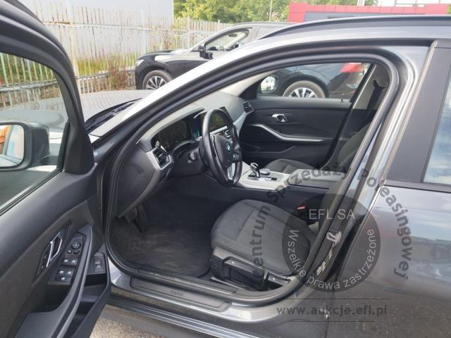 7 - BMW  Seria 3 2022r. KK53416 Pojazd znajduje się w firmie ARCTOS GROUP sp. z o.o. Al. Krakowska 7, 02-183 Warszawa