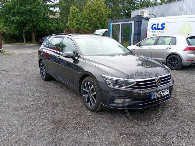 3 - Volkswagen Passat 2.0 TDI Business DSG 2023r. WZ429GF Pojazd znajduje się w firmie ARCTOS GROUP sp. z o.o. Al. Krakowska 7, 02-183 Warszawa