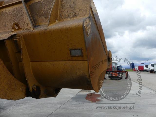 13 - Ładowarka kołowa CATERPILLAR 972 2022r.