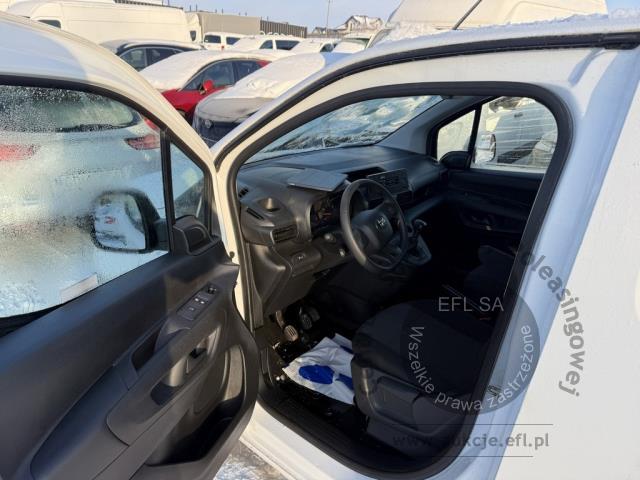 6 - Toyota Proace City 1.5 D-4D Standard  2022r. DW8TE40 Pojazd znajduje się w firmie MDM AUTO sp. z o.o. ul. Zawodników 1, 80-729 Gdańsk