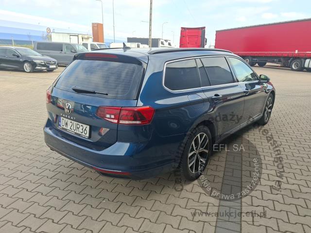 4 - Volkswagen Passat 2.0 TDI EVO Business 2022r. DW2UR36 Magnice