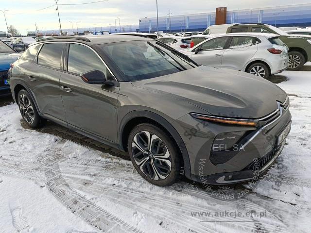 6 - Citroen C5 X 1.6 PureTech Shine EAT8 2022r. DW9UA36 Pojazd znajduje się w firmie AACAR sp. z o.o. Jawornik 90, 32-400 Myślenice