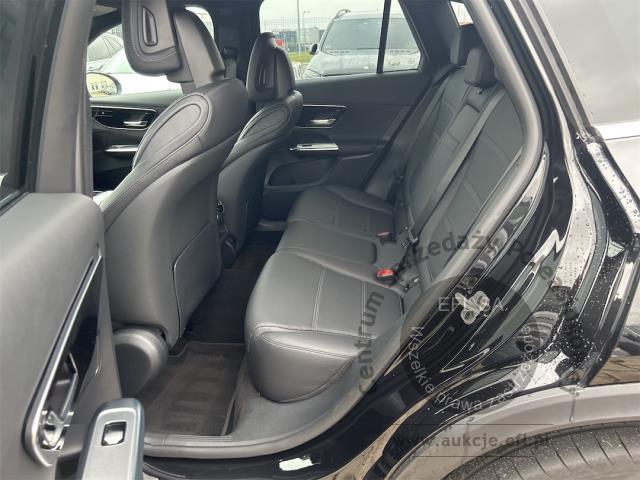 7 - MERCEDES BENZ GLC 300 DE 4-MATIC AVANTGARDE 2024r. DX26083 UWAGA!! Pojazd znajduje się w firmie Arctos Sp. z o.o. Warszawa, Al. Krakowska 7, 02-183 Warszawa