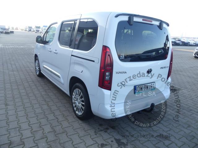 2 - Toyota Proace City Verso 1.5 D-4D 2023r. DW9WJ91 Magnice