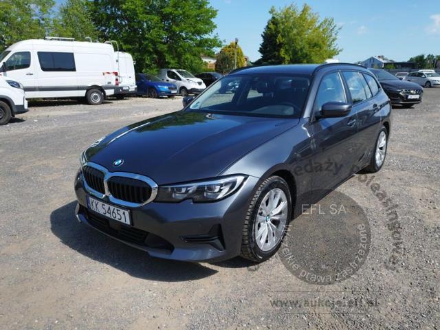 1 - BMW  Seria 3 2022r. KK54651 Pojazd znajduje się w firmie ARCTOS GROUP sp. z o.o. Al. Krakowska 7, 02-183 Warszawa