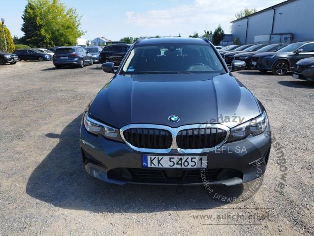 2 - BMW  Seria 3 2022r. KK54651 Pojazd znajduje się w firmie ARCTOS GROUP sp. z o.o. Al. Krakowska 7, 02-183 Warszawa