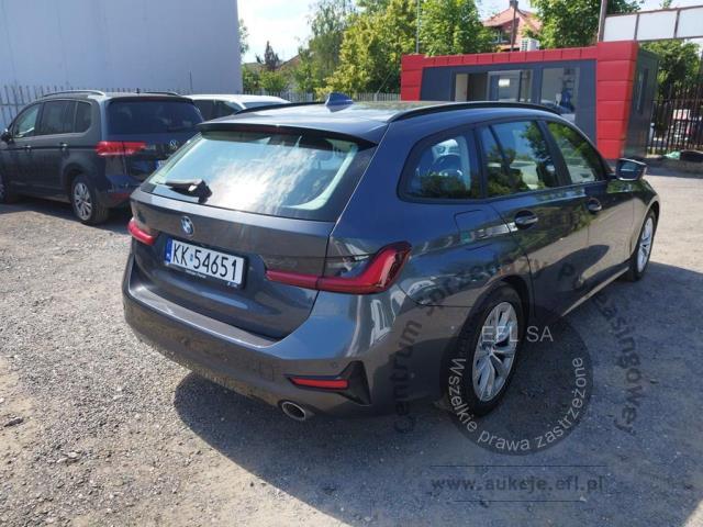 5 - BMW  Seria 3 2022r. KK54651 Pojazd znajduje się w firmie ARCTOS GROUP sp. z o.o. Al. Krakowska 7, 02-183 Warszawa