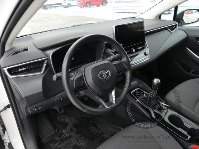 5 - TOYOTA COROLLA 1.5 VVTI COMFORT SEDAN 2022r.
