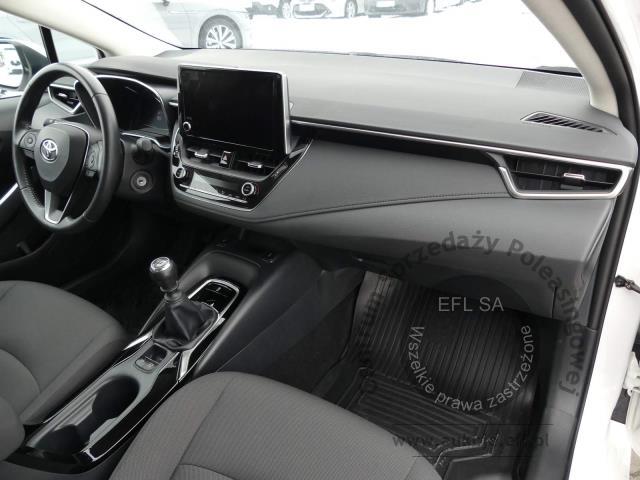 6 - TOYOTA COROLLA 1.5 VVTI COMFORT SEDAN 2022r.