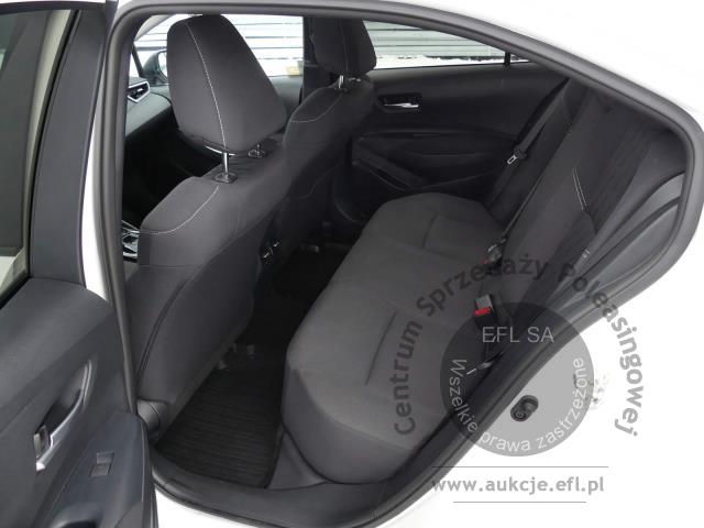 9 - TOYOTA COROLLA 1.5 VVTI COMFORT SEDAN 2022r.