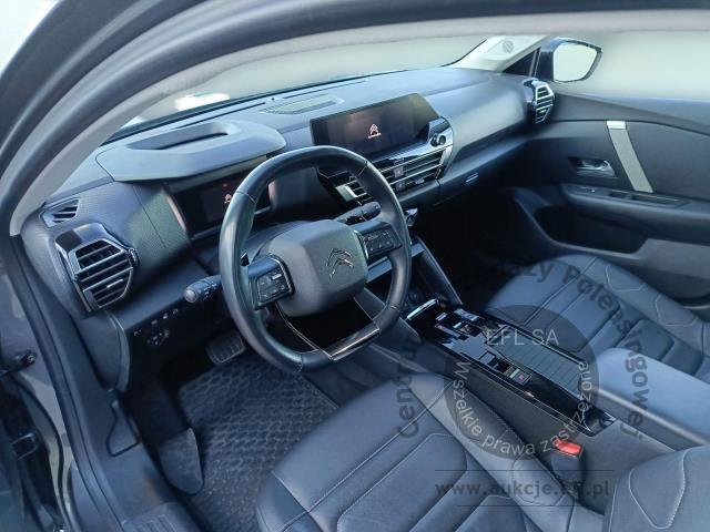 9 - CITROEN C4 X 1.2 PT 130 EAT8 SHINE 2023r.