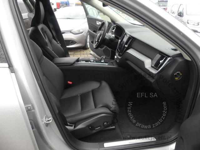12 - Volvo XC60 B4 B Momentum Pro Automat 2021r. DW4PK95 Magnice