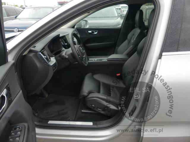 7 - Volvo XC60 B4 B Momentum Pro Automat 2021r. DW4PK95 Magnice
