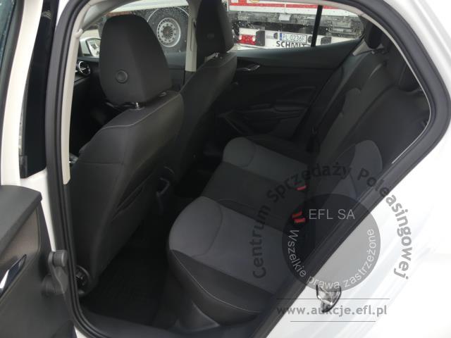 8 - Skoda Fabia 1.0 Ambition Hatchback 2023r.