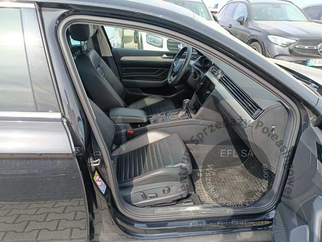 9 - Volkswagen Passat 2.0 TSI 4Mot. Elegance  2022r. DW3RU92 USZKODZONY Magnice