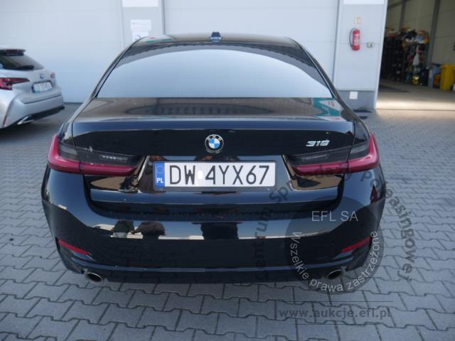 4 - BMW 318i Automat Sedan 2024r. DW4YX67 Pojazd znajduje się w firmie ARCTOS GROUP sp. z o.o. Al. Krakowska 7, 02-183 Warszawa