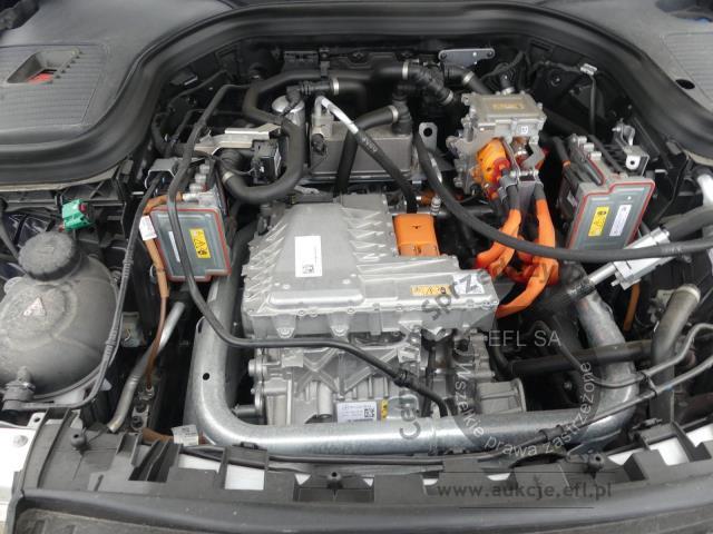 3 - MERCEDES - BENZ EQC 400 4MATIC SPORT 2022r.