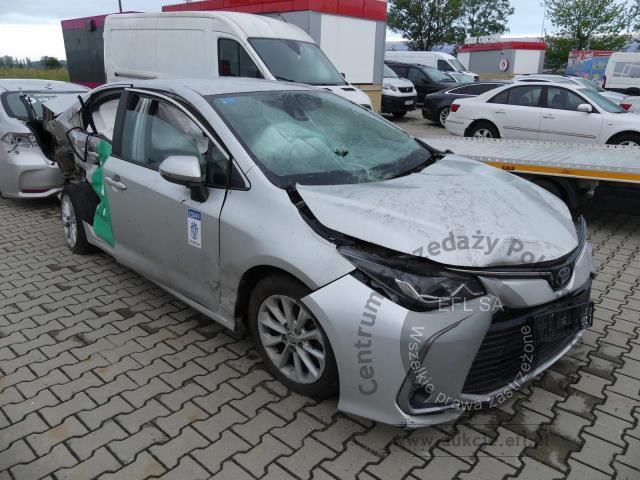 5 - TOYOTA COROLLA 1.8 HYBRID SEDAN LPG 2021r.