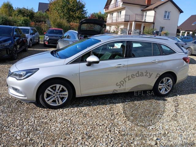 4 - Opel Astra V 1.4 T GPF Elite 2019r. KR8KW87 Uwaga! Pojazd znajduje się w firmie AACAR sp. z o.o. Jawornik 90, 32-400 Myślenice