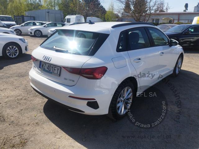 4 - Audi A3 35 TFSI mHEV S tronic 2023r. WZ401FY Pojazd znajduje się w firmie ARCTOS GROUP sp. z o.o. Al. Krakowska 7, 02-183 Warszawa