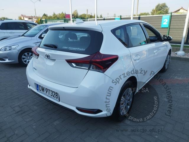 3 - Toyota Auris 1.4 D-4D Active 2018r. DW9T328 UWAGA!! Pojazd znajduje się w lokalizacji: Janki, Al. Krakowska 52, 05-090 Janki