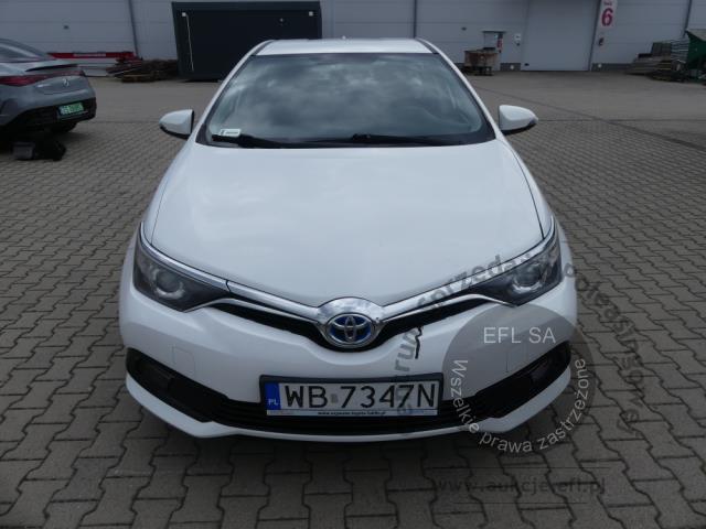 2 - TOYOTA AURIS 1.8 HYBRID LPG AUTOMAT 2016r.