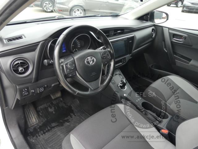 6 - TOYOTA AURIS 1.8 HYBRID LPG AUTOMAT 2016r.