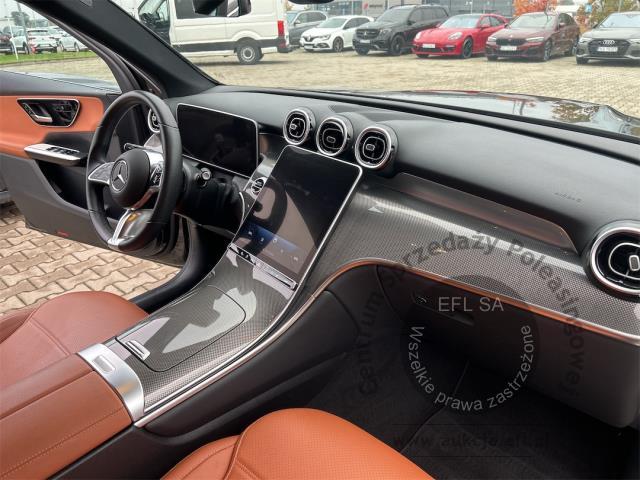 12 - MERCEDES BENZ GLC 300 DE 4-MATIC AVANTGARDE 2024r. DX26404 Magnice