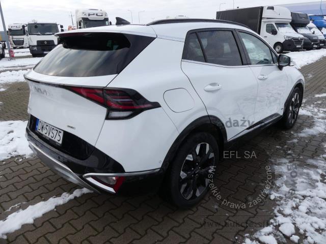 13 - KIA SPORTAGE 1.6 T-GDI PHEV AWD 2023r.