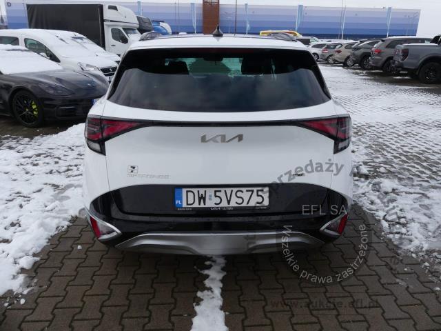 15 - KIA SPORTAGE 1.6 T-GDI PHEV AWD 2023r.
