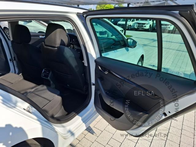 12 - SKODA Octavia 2.0 TDI Ambition DSG 2023r. SK548XP Pojazd znajduje się w firmie AACAR sp. z o.o. Kasztanowa 5, 32-400 Jawornik