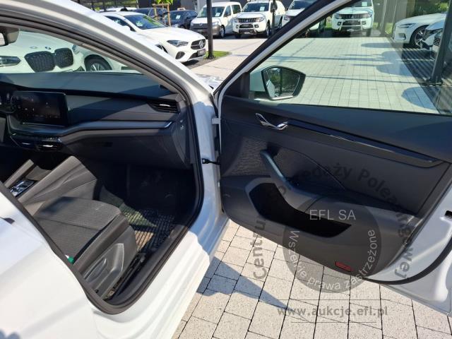 14 - SKODA Octavia 2.0 TDI Ambition DSG 2023r. SK548XP Pojazd znajduje się w firmie AACAR sp. z o.o. Kasztanowa 5, 32-400 Jawornik